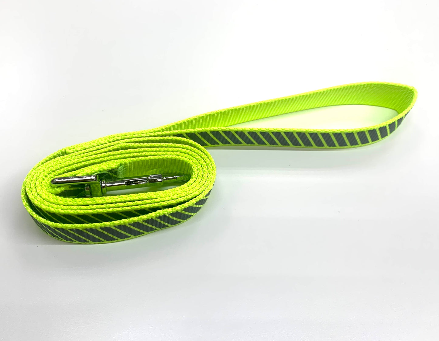 Reflective dog leash. Bright yellow