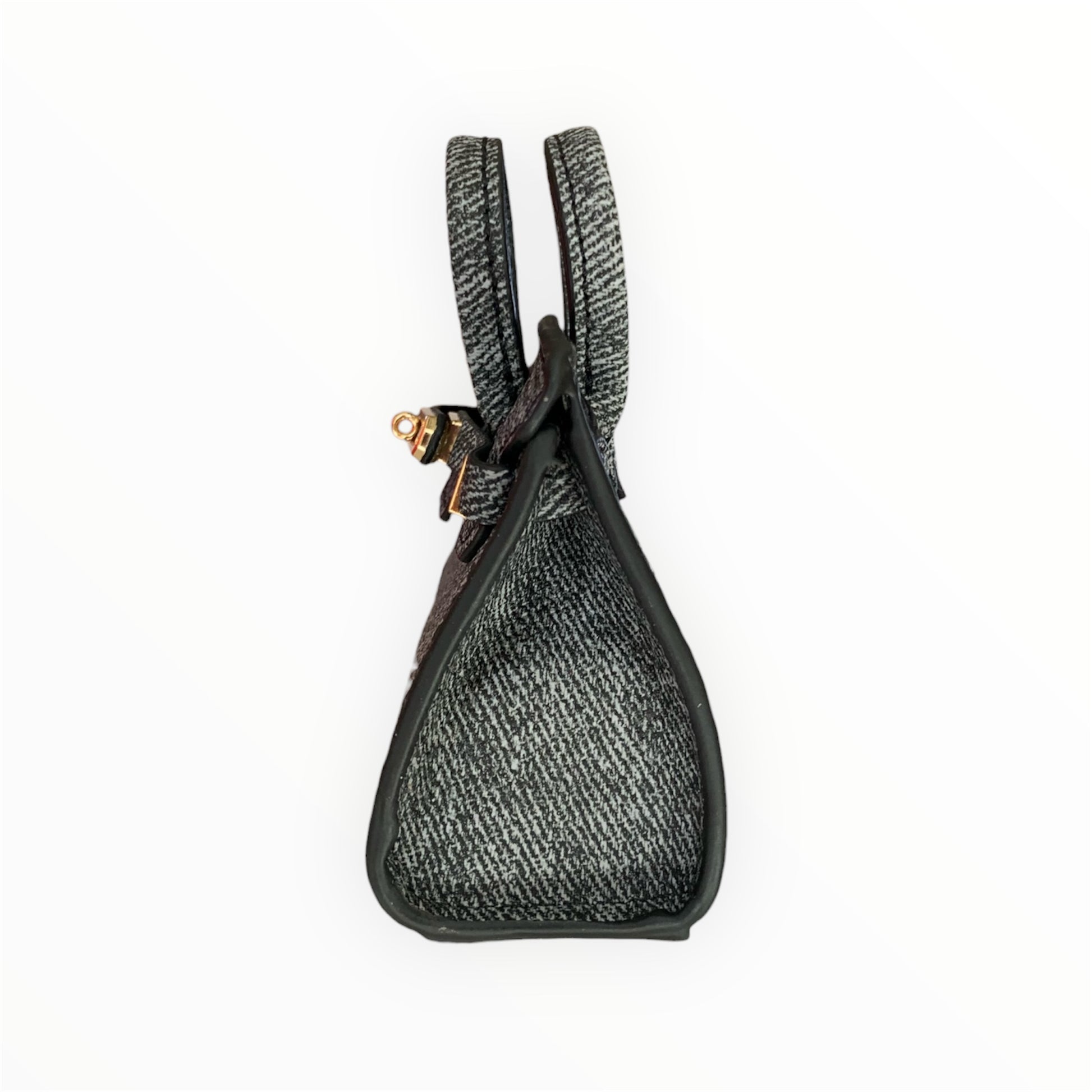 Dark grey poopy bag holder for outings and walks with your dog. 
