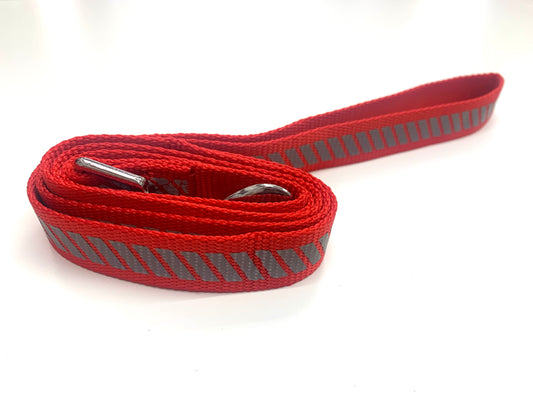 Reflective dog leash. color Red