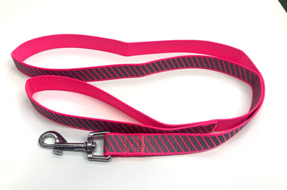 Reflective pink dog leash